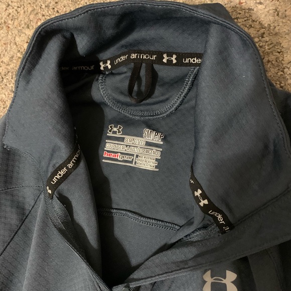 Under Armour pullover - Picture 2 of 2